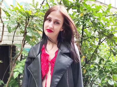 Feel her ass fucked, the endless pleasure of Jessika, beautiful 26-year-old Ukrainian slut! - Tonpornodujour.com