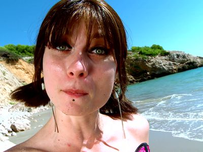 Hard sex at the beach for Amandine! - Tonpornodujour.com
